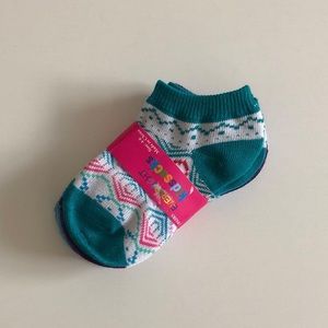 3 for $10 | NWOT size 4-6 kids socks